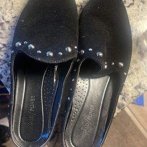 Donald pliner slides